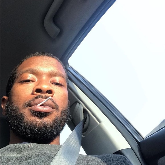 My name is Ali. - Picture 1 of 2